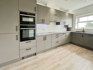 Kitchen- click for photo gallery